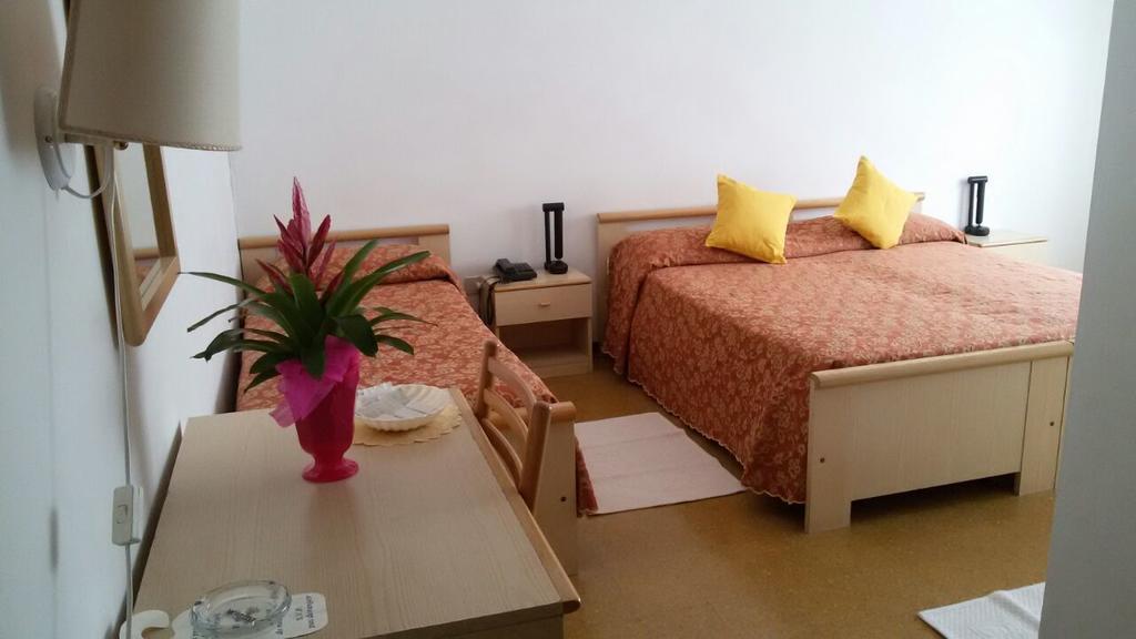 Hotel Trovatore Lido di Jesolo Eksteriør bilde