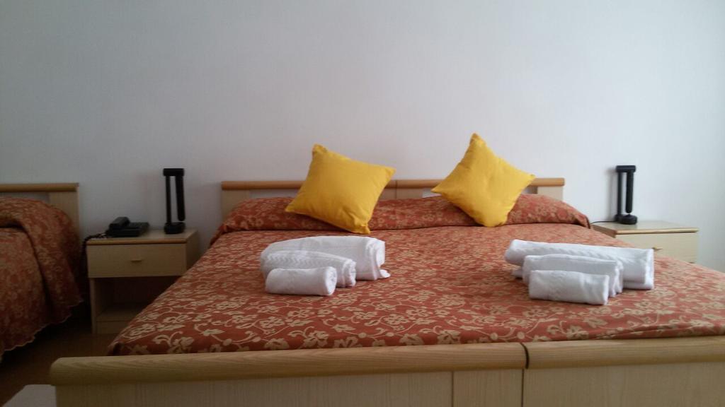 Hotel Trovatore Lido di Jesolo Eksteriør bilde