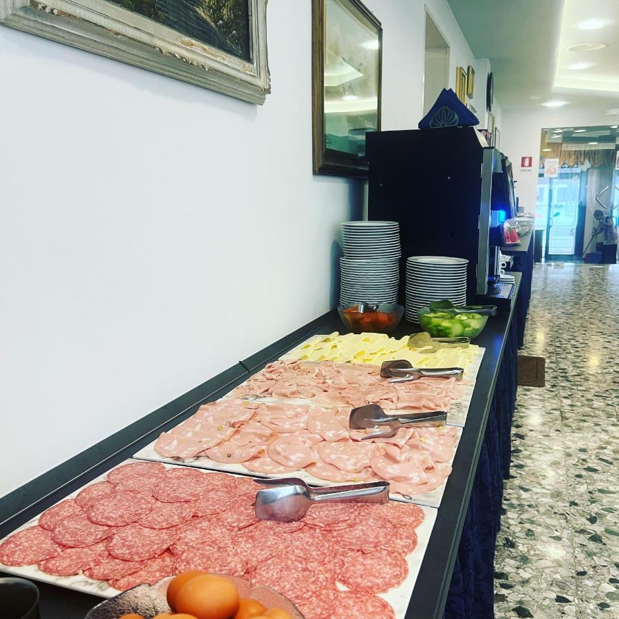 Hotel Trovatore Lido di Jesolo Eksteriør bilde
