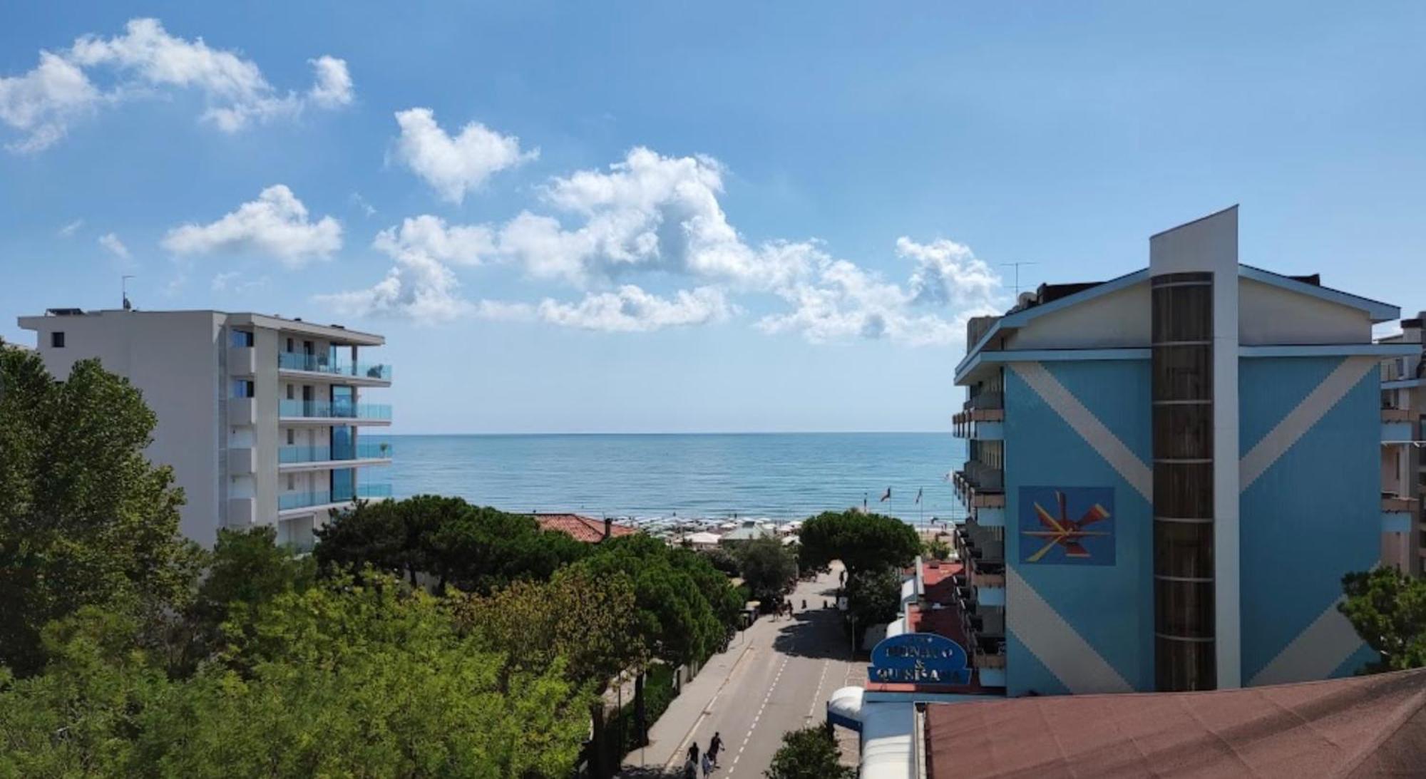 Hotel Trovatore Lido di Jesolo Eksteriør bilde
