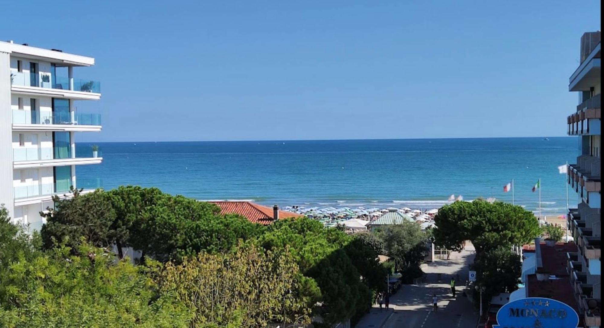 Hotel Trovatore Lido di Jesolo Eksteriør bilde