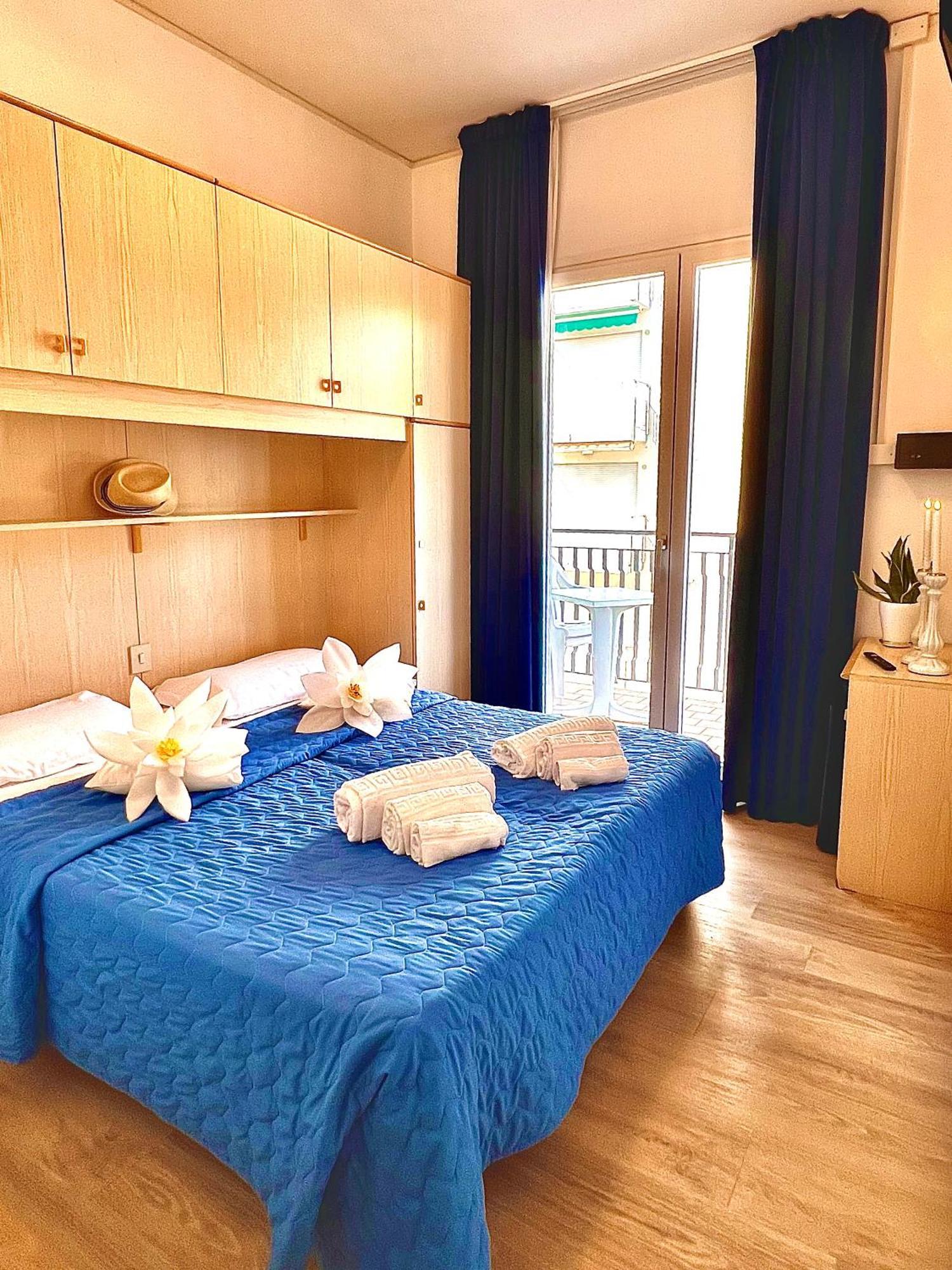 Hotel Trovatore Lido di Jesolo Eksteriør bilde
